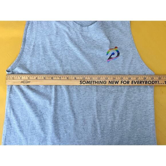 Peloton Lead With Love Sleeveless Graphic Tank Top Gray Men's Size Medium NWOT - Picture 5 of 5